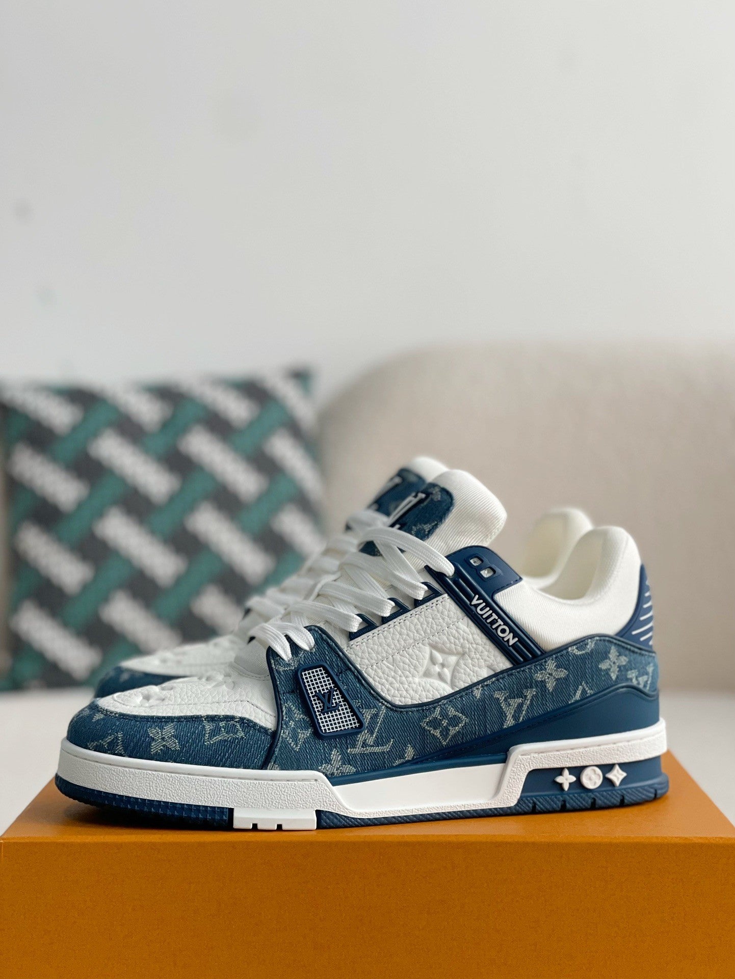 LOUIS VUITTON TREINER SNAKERS  AZUL