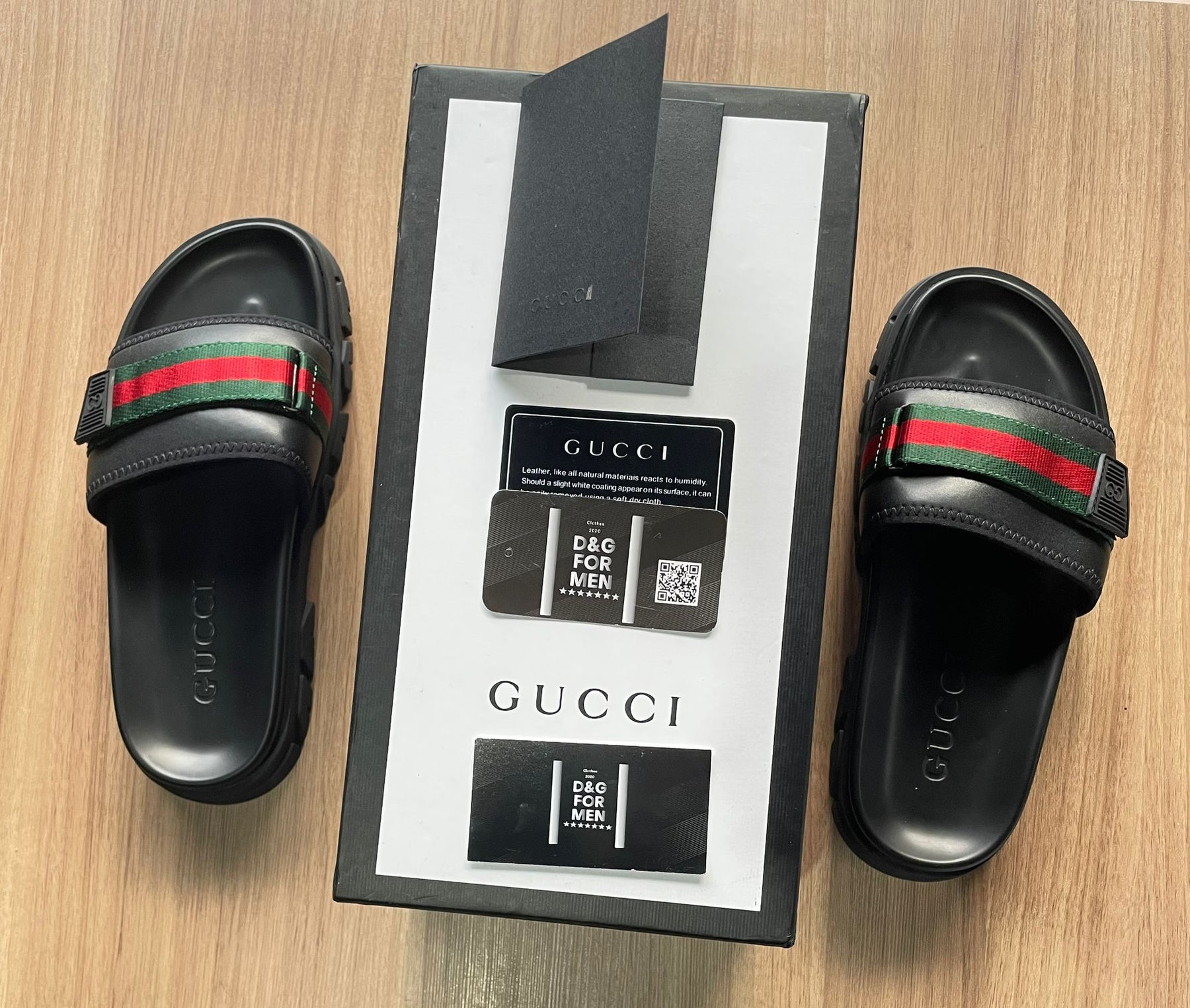 SANDALE GUCCI 2 COULEURS (PROMOTION BLACK FRIDAY ) PRIX DE GROS 🔥